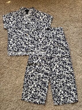Tahari Lounge Set 100% Linen Sz M Navy White Floral NWOT